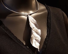 Ladda upp bild till gallerivisning, LOV´T - Halssmycke - Urberg Design