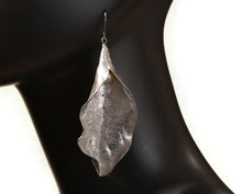 Load image into Gallery viewer, MIARA - Earring - single - freshwater pearl, white