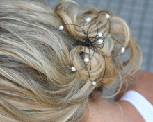 Ladda upp bild till gallerivisning, BLOOM No.1 - Corsage / Hårsmycke - Made to order